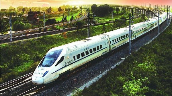 我國(guó)最快高速動(dòng)車(chē)組列車(chē)長(zhǎng)什么樣